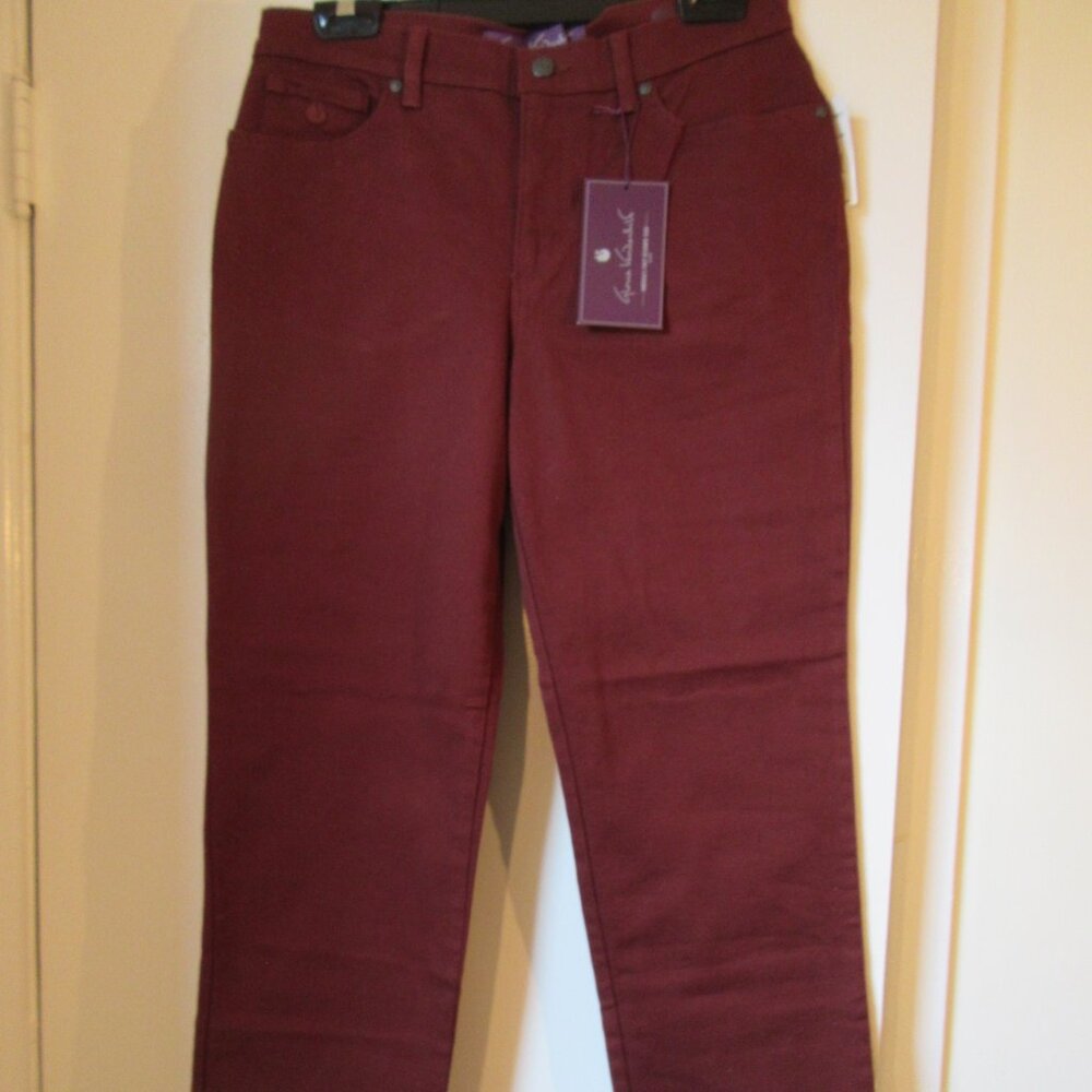 NEW Gloria Vanderbilt "Amanda" Slimming Jeans, Stretch Cotton